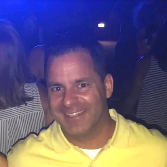 ❤️Meet your Posh Level II Ambassador, Steve!! 🙏 - Picture 2 of 11